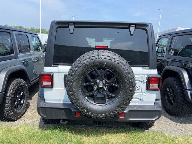 new 2025 Jeep Wrangler car, priced at $45,221