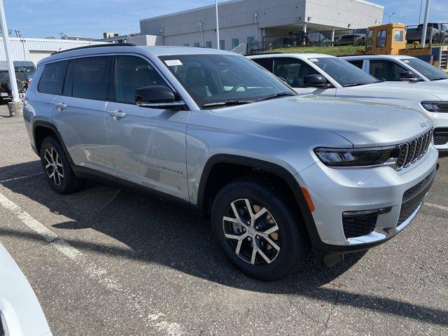 new 2025 Jeep Grand Cherokee L car, priced at $46,993