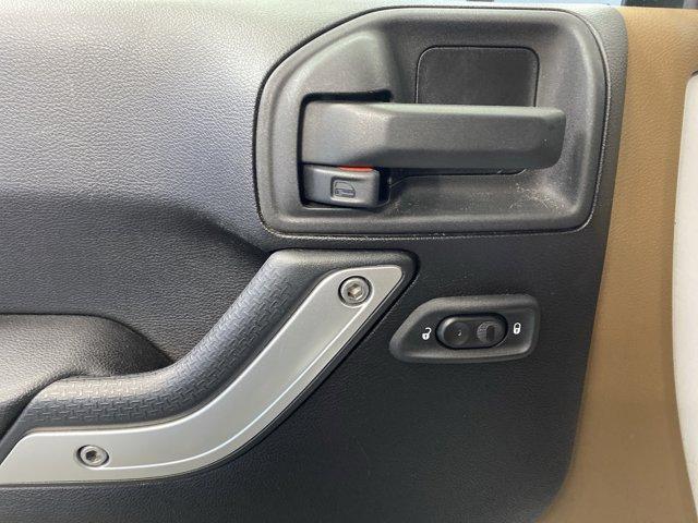 used 2015 Jeep Wrangler Unlimited car, priced at $15,299