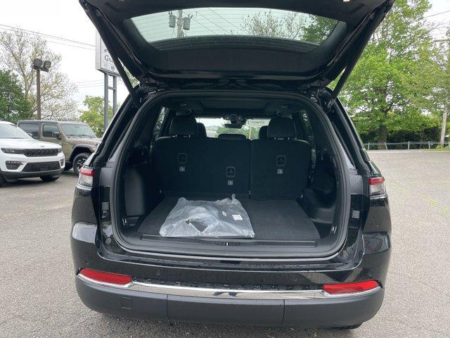 new 2025 Jeep Grand Cherokee car, priced at $50,010