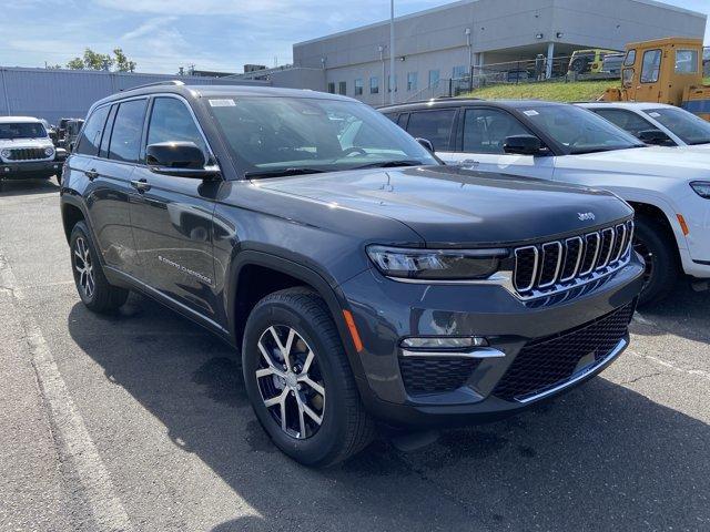 new 2025 Jeep Grand Cherokee car, priced at $44,170