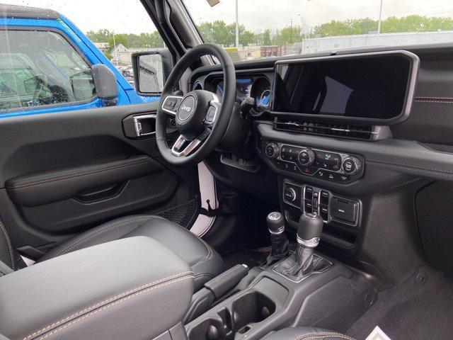 new 2025 Jeep Wrangler car, priced at $50,476