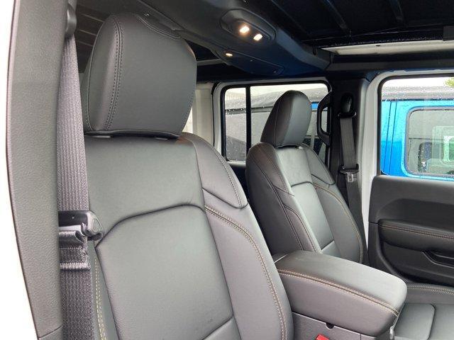 new 2025 Jeep Wrangler car, priced at $50,476