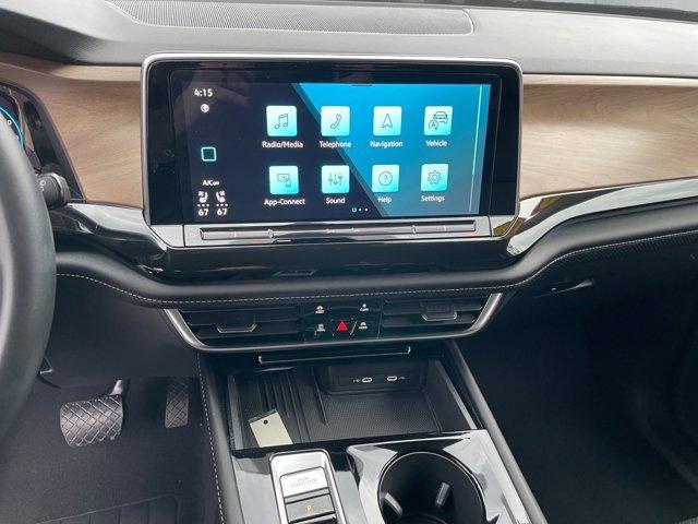 used 2025 Volkswagen Atlas car, priced at $37,482