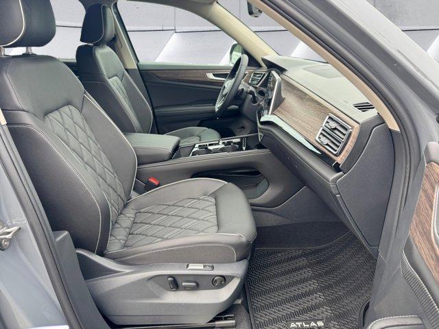 new 2026 Volkswagen Atlas car, priced at $58,398