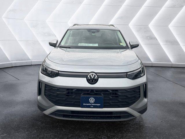new 2025 Volkswagen Tiguan car, priced at $37,882