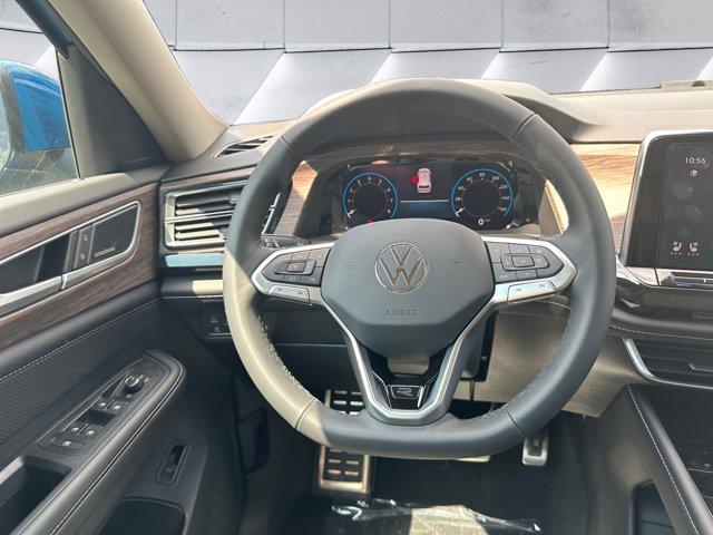 new 2025 Volkswagen Atlas car, priced at $54,116