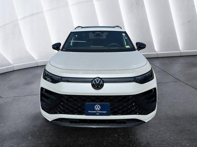 new 2025 Volkswagen Tiguan car, priced at $41,051
