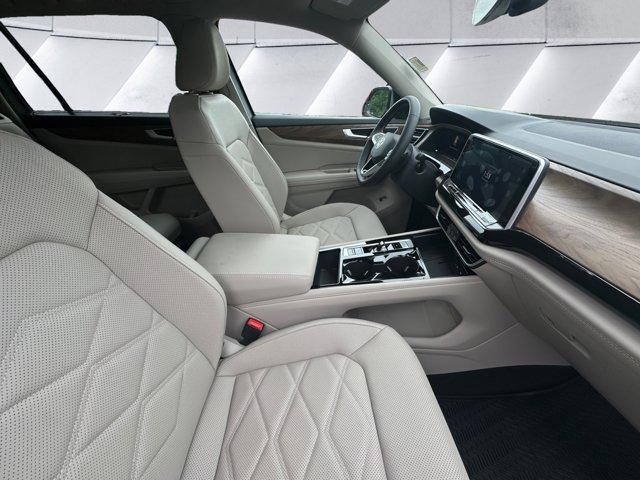 new 2025 Volkswagen Atlas car, priced at $47,137