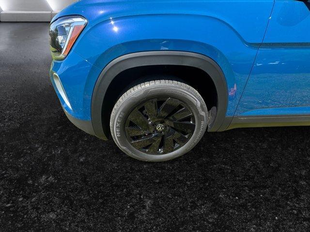 new 2025 Volkswagen Atlas car, priced at $46,967