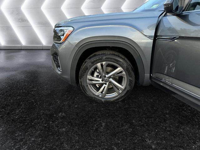 new 2024 Volkswagen Atlas Cross Sport car, priced at $48,021