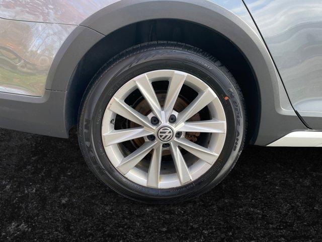 used 2019 Volkswagen Golf Alltrack car, priced at $18,832