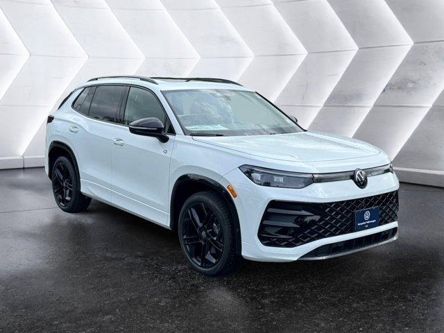 new 2025 Volkswagen Tiguan car, priced at $39,536