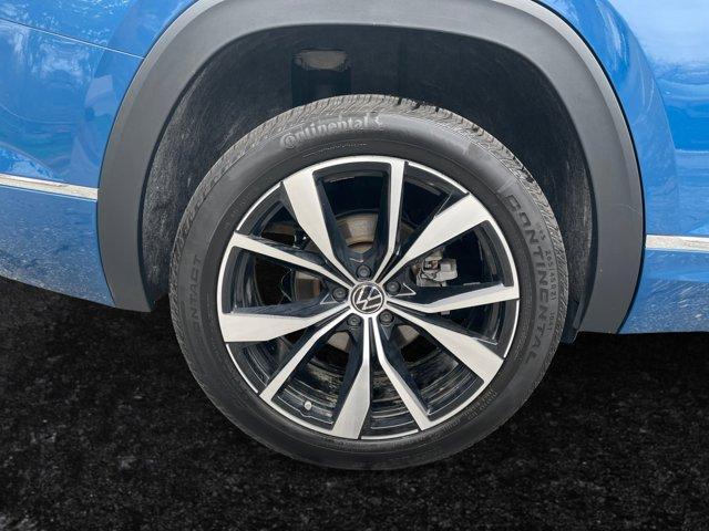 used 2025 Volkswagen Atlas car, priced at $45,395