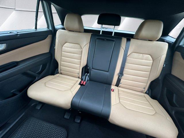 new 2025 Volkswagen Atlas Cross Sport car, priced at $50,676