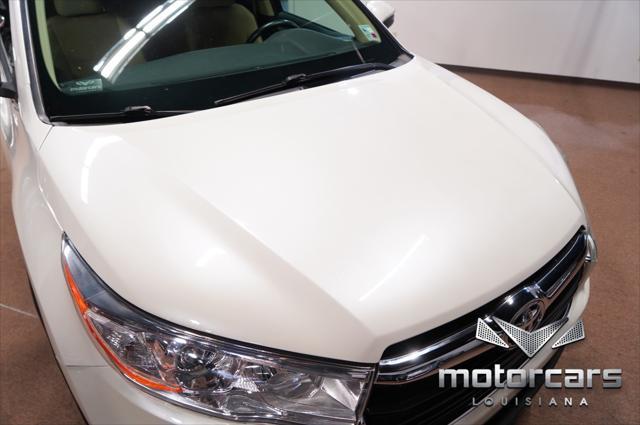 used 2015 Toyota Highlander car, priced at $18,900