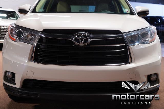 used 2015 Toyota Highlander car, priced at $18,900