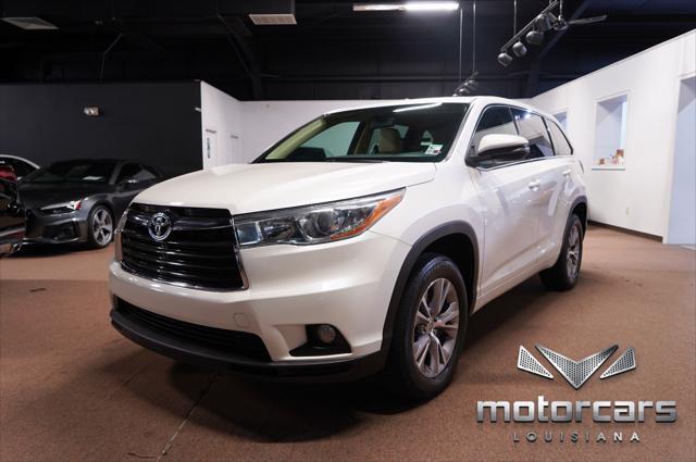 used 2015 Toyota Highlander car, priced at $18,900