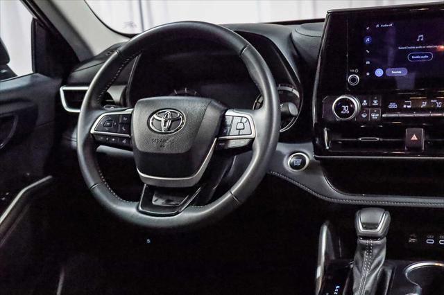 used 2024 Toyota Highlander car, priced at $39,138