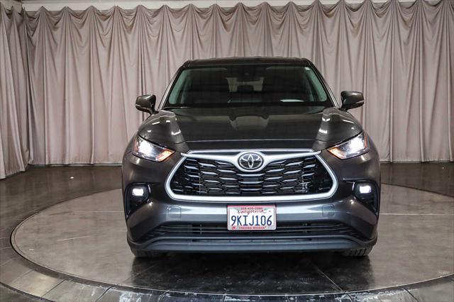 used 2024 Toyota Highlander car, priced at $39,138