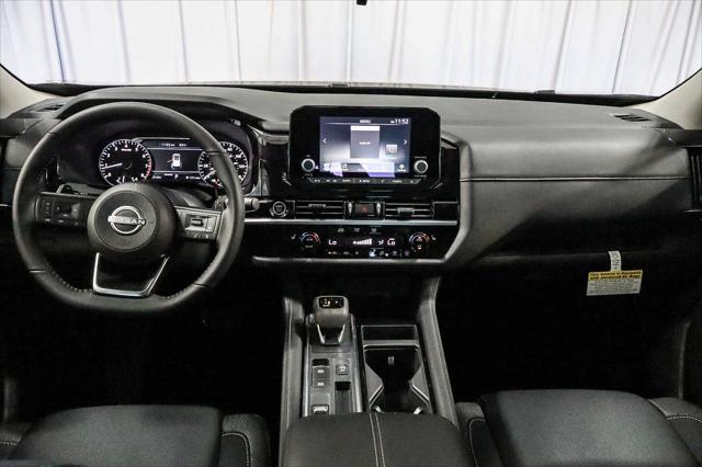 new 2024 Nissan Pathfinder car, priced at $39,925