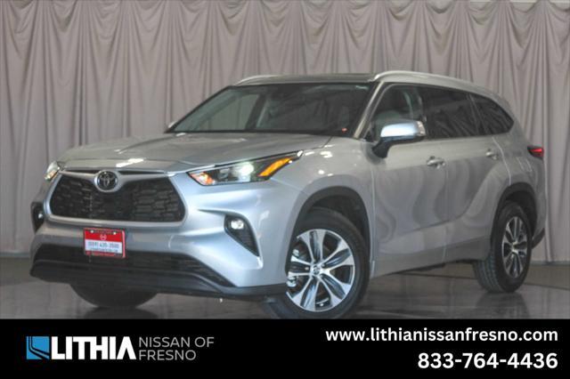 used 2022 Toyota Highlander car, priced at $29,975