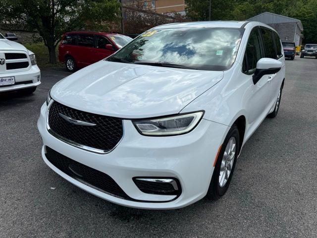 used 2023 Chrysler Pacifica car, priced at $23,500