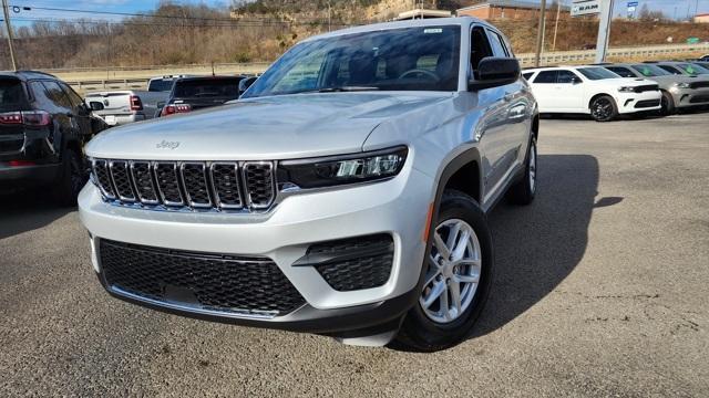 new 2025 Jeep Grand Cherokee car, priced at $36,497