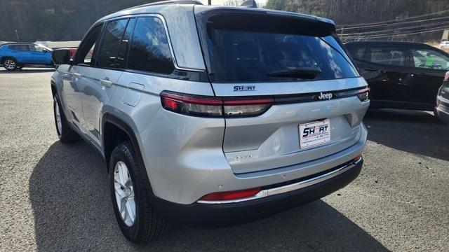 new 2025 Jeep Grand Cherokee car, priced at $35,197