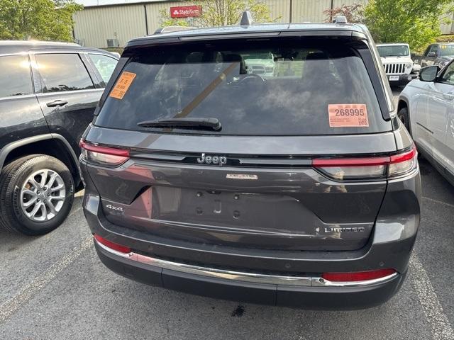 used 2022 Jeep Grand Cherokee car, priced at $33,500