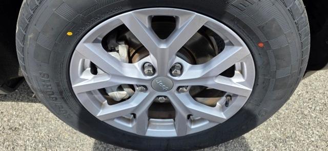 used 2022 Jeep Grand Cherokee car, priced at $32,996