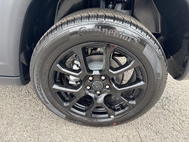 new 2025 Jeep Compass car, priced at $28,997