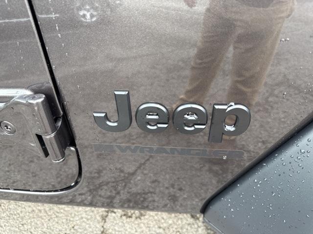new 2025 Jeep Wrangler car, priced at $42,997