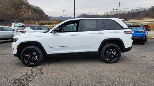 new 2025 Jeep Grand Cherokee car, priced at $44,497