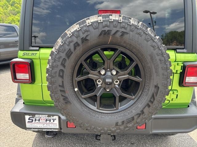 new 2025 Jeep Wrangler car, priced at $40,997