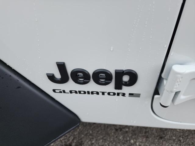 new 2024 Jeep Gladiator car, priced at $36,497