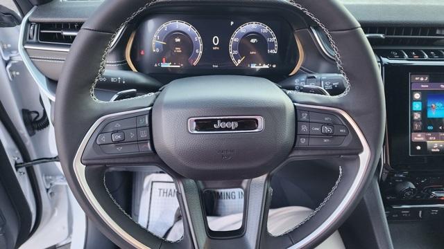 new 2025 Jeep Grand Cherokee car, priced at $40,997