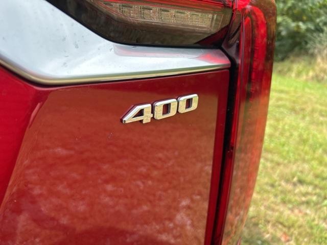 used 2024 Cadillac XT6 car, priced at $44,996