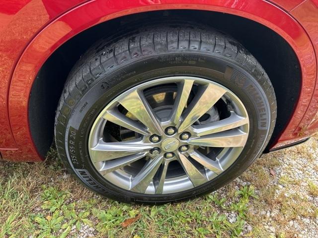 used 2024 Cadillac XT6 car, priced at $44,996