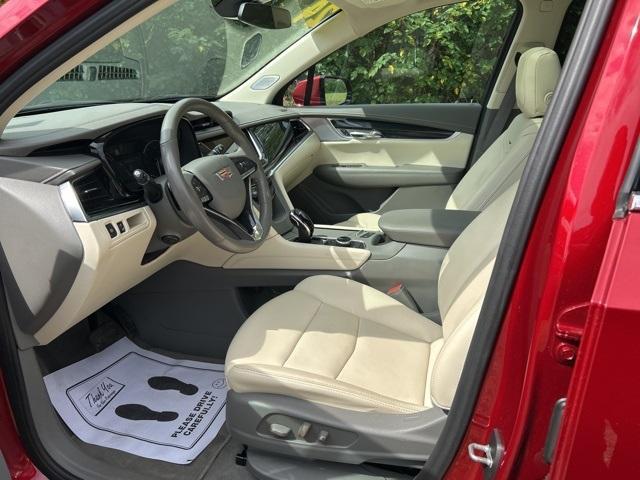 used 2024 Cadillac XT6 car, priced at $44,996