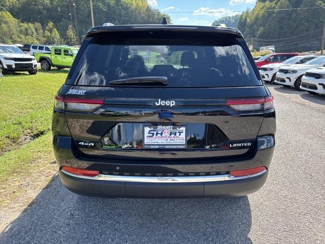 new 2025 Jeep Grand Cherokee car, priced at $39,297