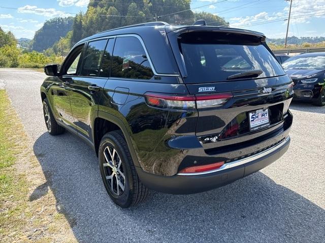 new 2025 Jeep Grand Cherokee car, priced at $39,297