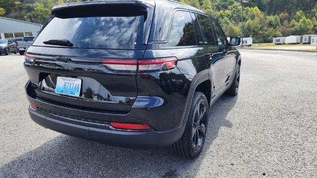 used 2024 Jeep Grand Cherokee car, priced at $37,500