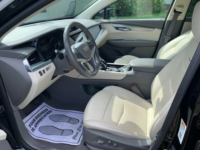 used 2021 Cadillac XT5 car, priced at $30,996