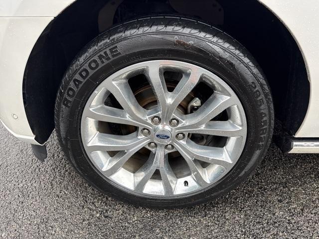 used 2019 Ford Expedition car, priced at $23,996