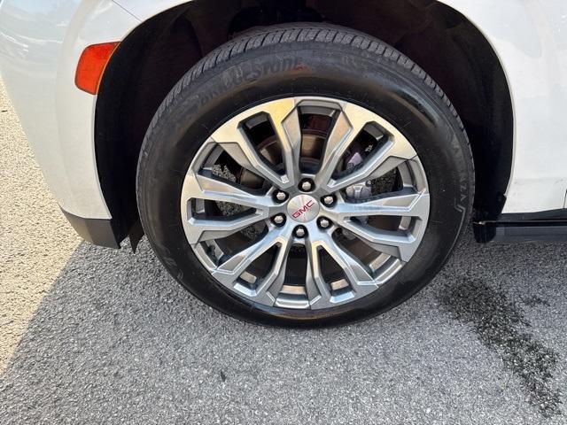 used 2022 GMC Yukon XL car, priced at $58,996