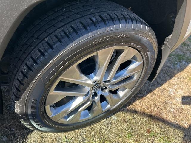 used 2019 Toyota RAV4 car, priced at $25,500