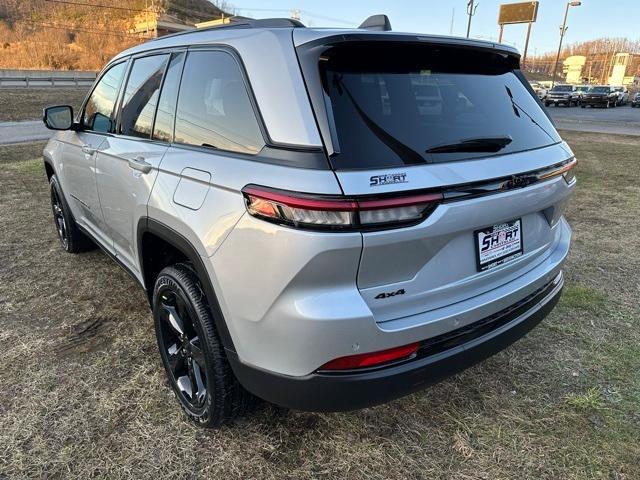 new 2025 Jeep Grand Cherokee car, priced at $39,997