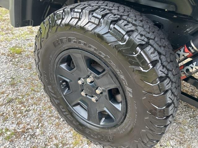 used 2021 Jeep Gladiator car, priced at $33,500