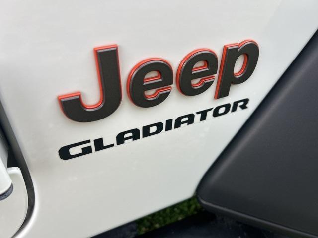 used 2021 Jeep Gladiator car, priced at $33,500